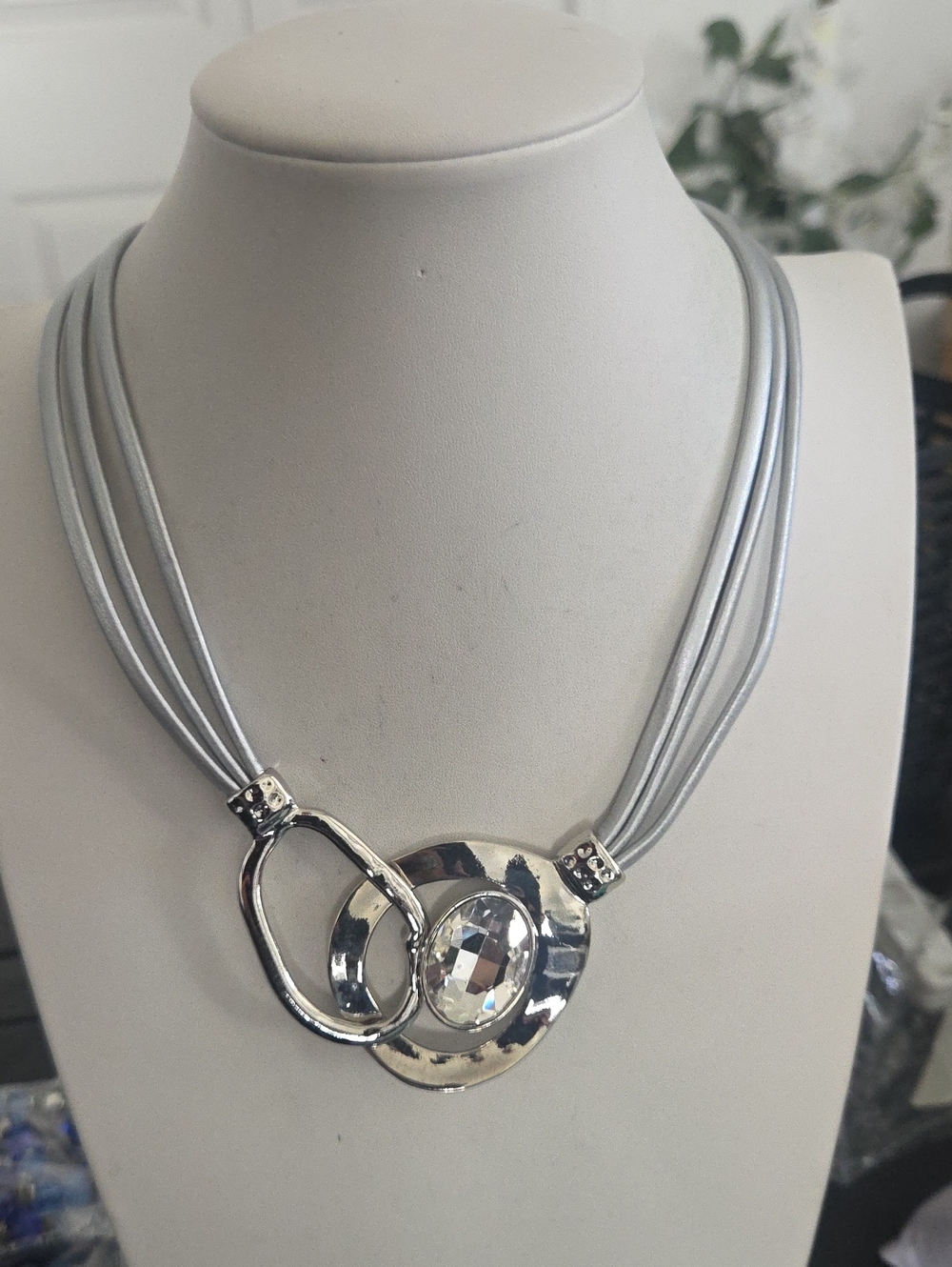 Paparazzi California Cowgirl Silver Necklace NWT